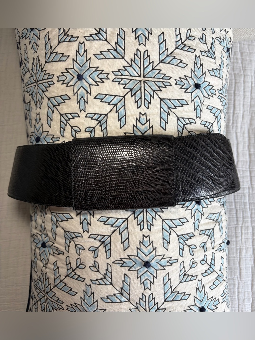 Vintage Donna Karan New York Wide Leather Belt Embossed Waist Belt L - Picture 2 of 6